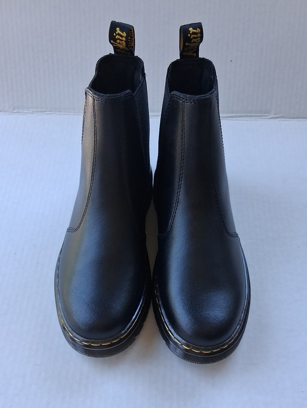 NWOT Dr. Martens Black Leather Ankle Boots Air Wair With Bouncing Soles.